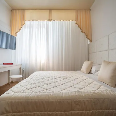 Hotel Re Enzo 4*