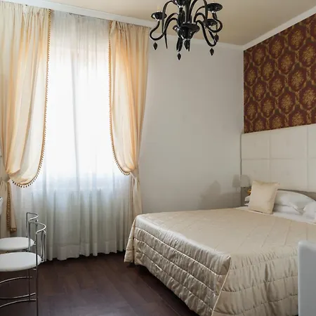 Hotel Re Enzo